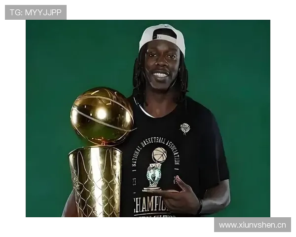 霍勒迪无球跑动牵制防线，3D价值改变雄鹿攻防结构